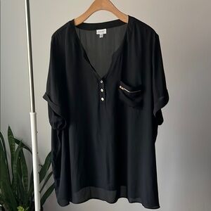 Avenue Black Polo Collar Short Sleeve Blouse 30 32